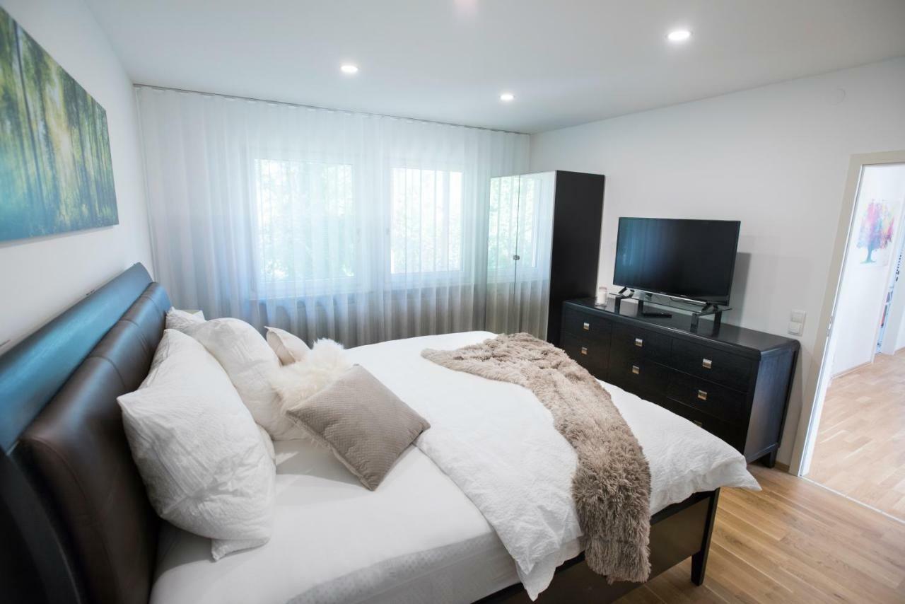 Lake View Apartments คอทชาค อัม ซี ภายนอก รูปภาพ